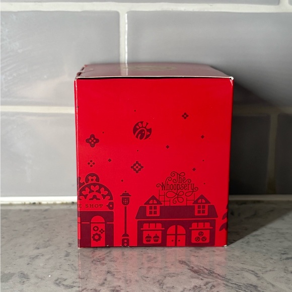 NWT 2021 Chick-fil-A Stories Of Evergreen Hills Limited Edition Holiday Ornament - Picture 4 of 6